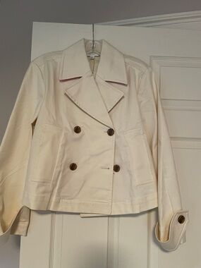 Women's Cream Double-Breasted Short Trench Coat